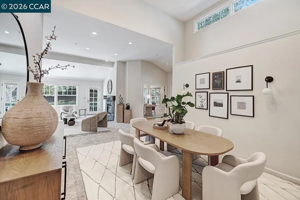 1923 Lakeshire Dr Walnut Creek, CA 94595