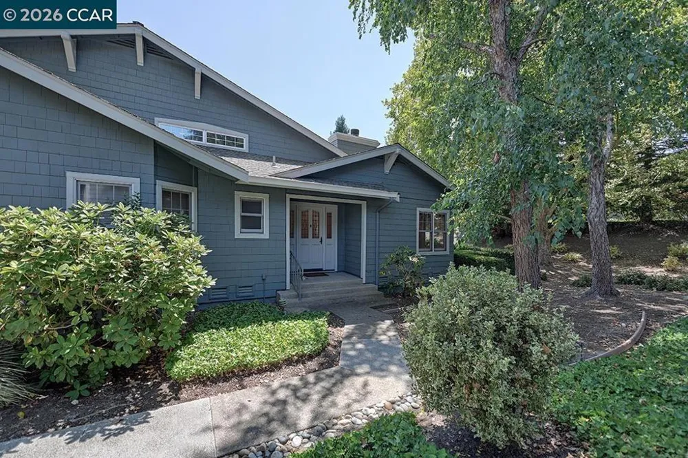 1923 Lakeshire Dr Walnut Creek, CA 94595