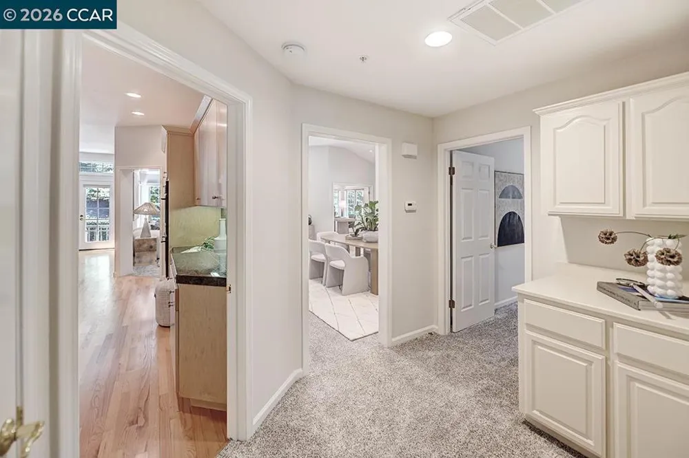 1923 Lakeshire Dr Walnut Creek, CA 94595
