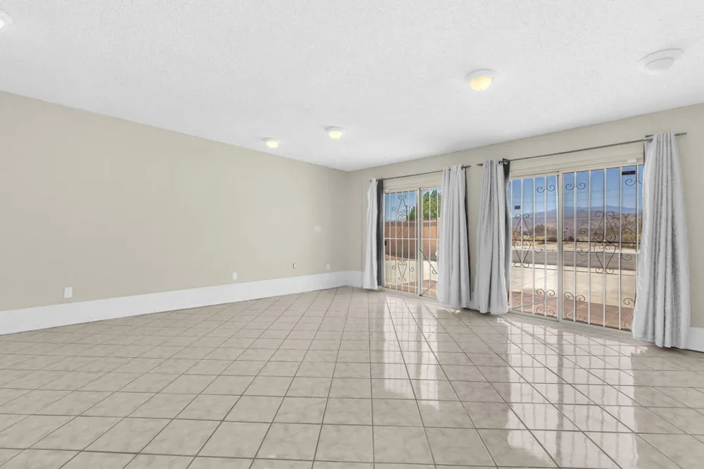 1880 Sharon Road Palm Springs, CA 92262