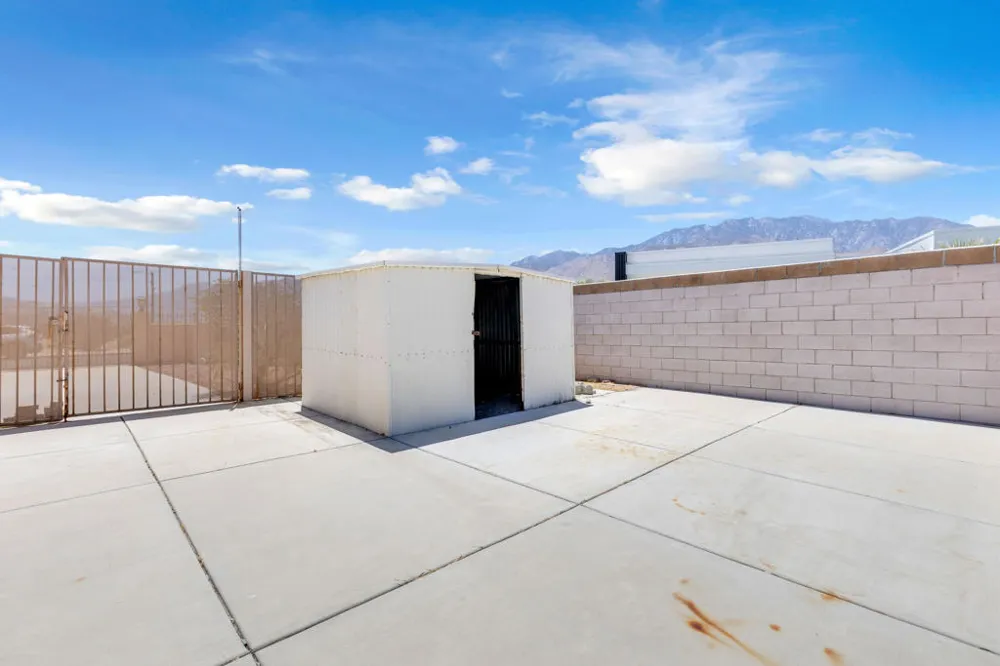 1880 Sharon Road Palm Springs, CA 92262