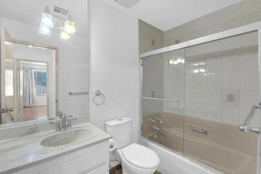 1880 Sharon Road Palm Springs, CA 92262