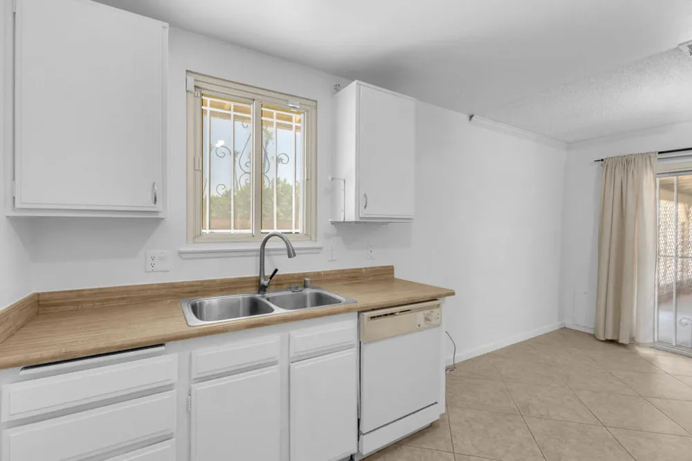 1880 Sharon Road Palm Springs, CA 92262