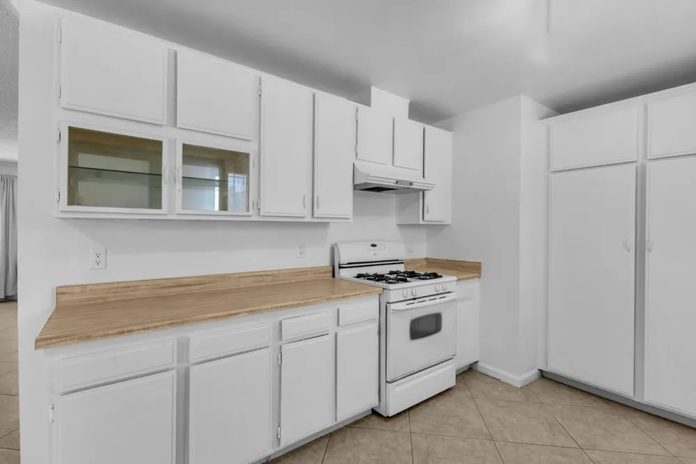 1880 Sharon Road Palm Springs, CA 92262