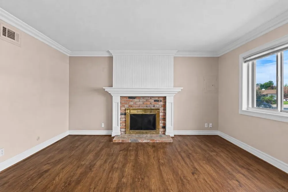 1381 Coker El Cajon, CA 92021