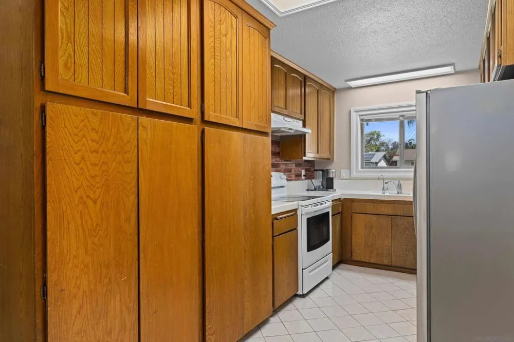 1381 Coker El Cajon, CA 92021