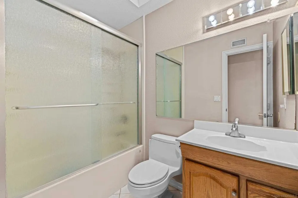 1381 Coker El Cajon, CA 92021