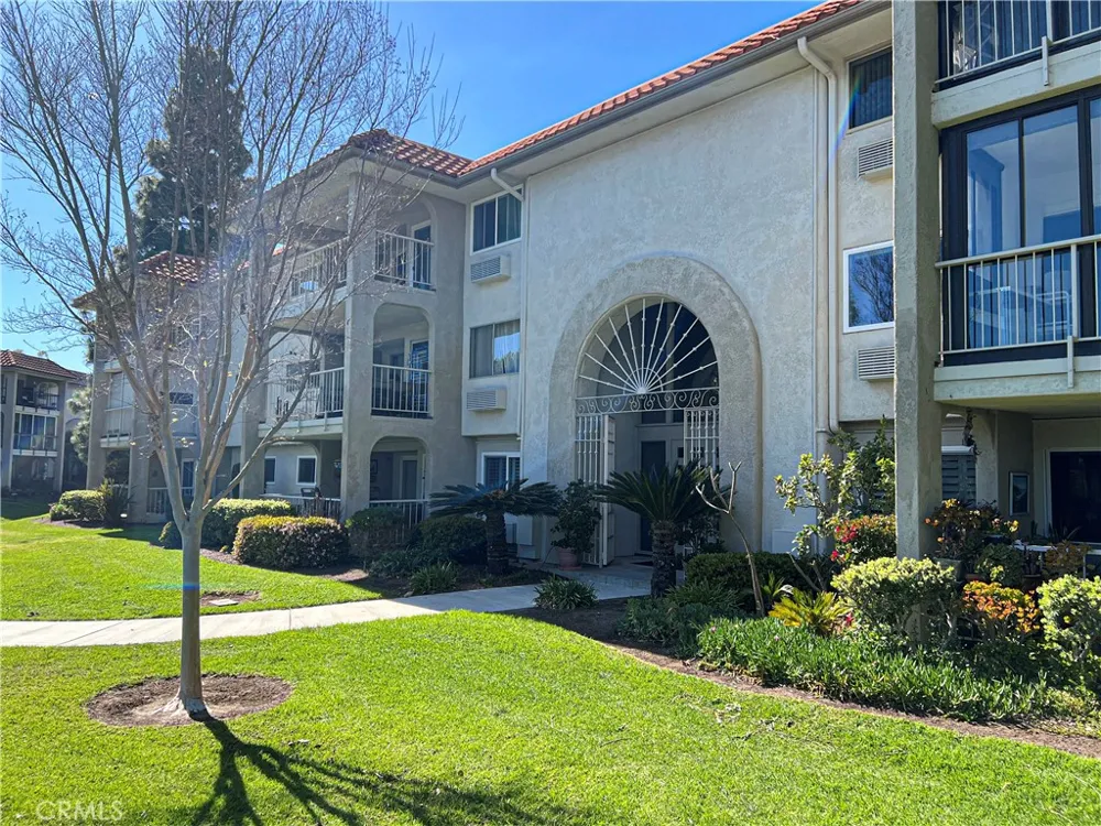 3242 San Amadeo #1A Laguna Woods, CA 92637