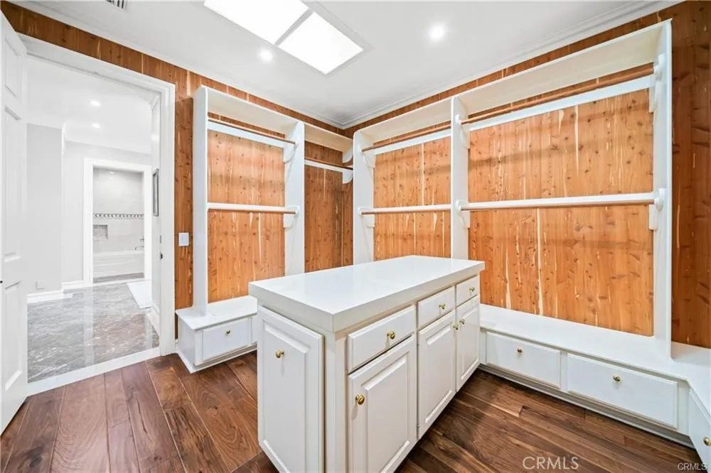 3 Barrenger Court Newport Beach, CA 92660
