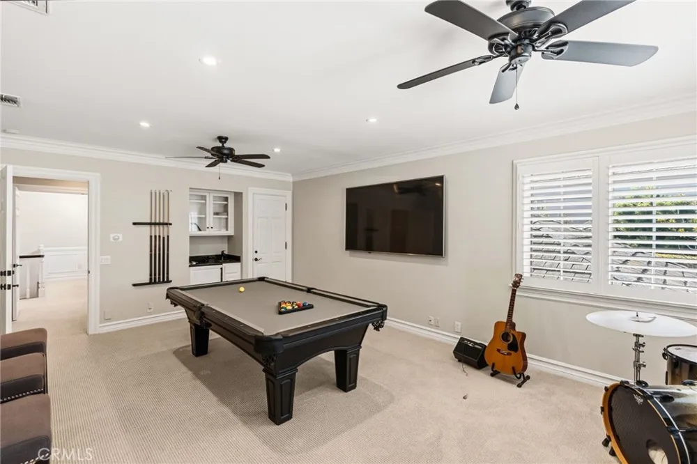 3 Barrenger Court Newport Beach, CA 92660
