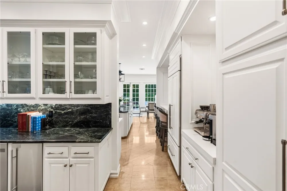 3 Barrenger Court Newport Beach, CA 92660