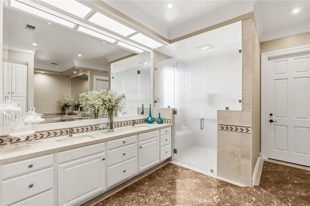 3 Barrenger Court Newport Beach, CA 92660