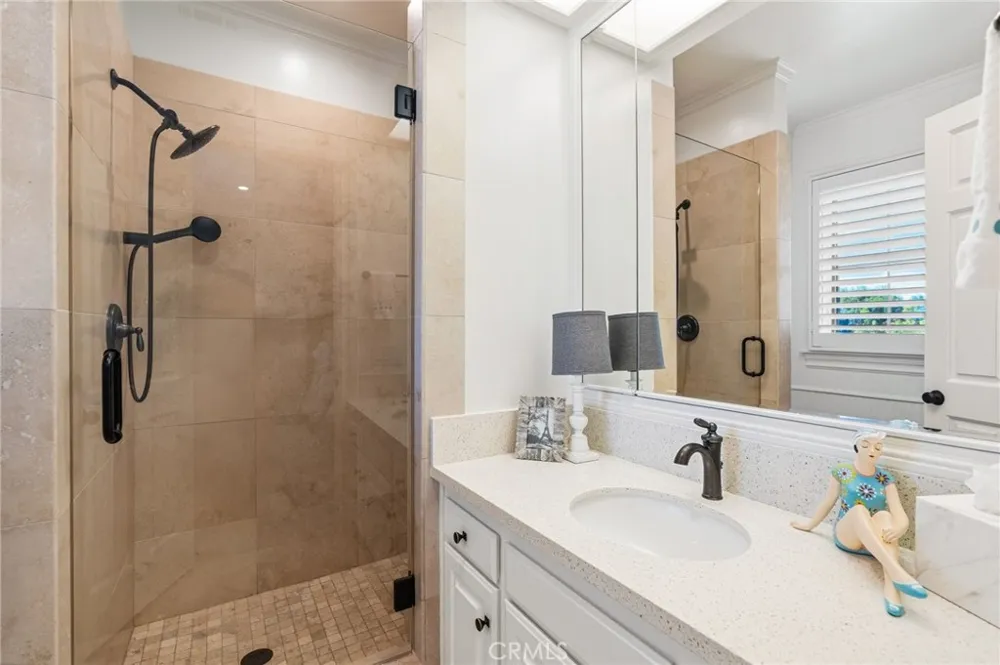 3 Barrenger Court Newport Beach, CA 92660