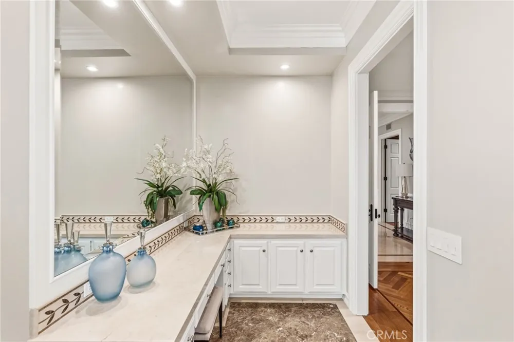 3 Barrenger Court Newport Beach, CA 92660