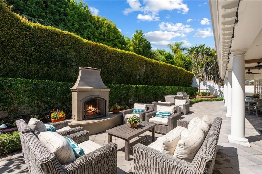 3 Barrenger Court Newport Beach, CA 92660