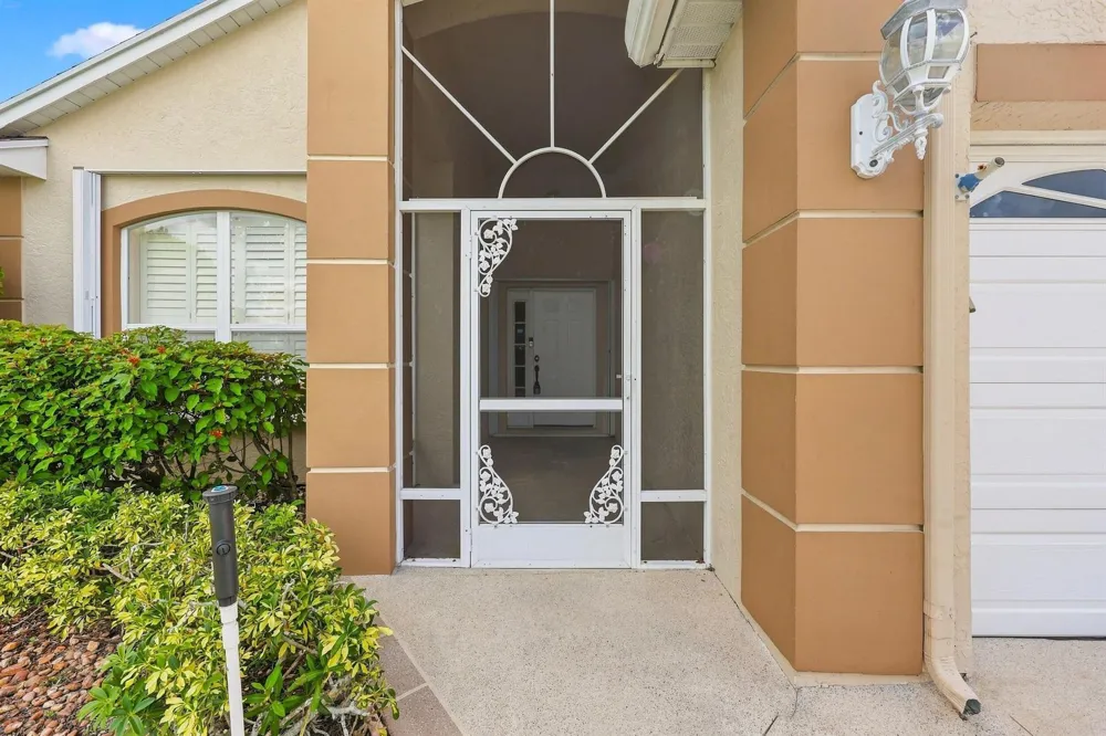 996 NW Tuscany Drive Port St. Lucie, FL 34986