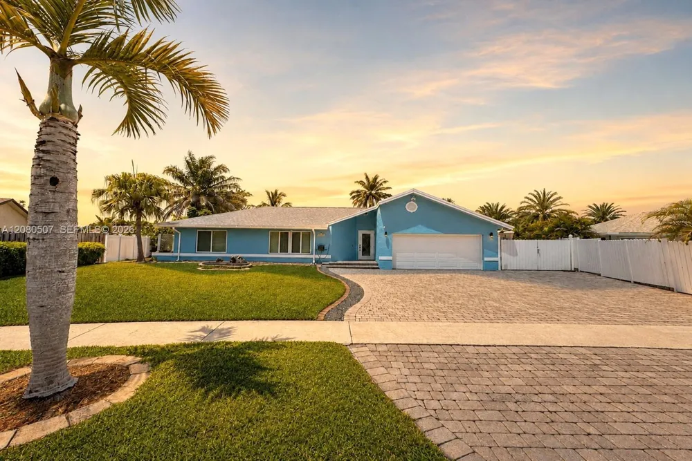 2811 SW 82nd Way Davie, FL 33328