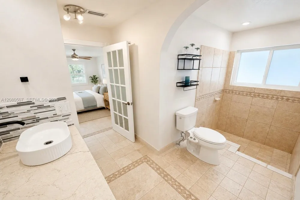 2811 SW 82nd Way Davie, FL 33328