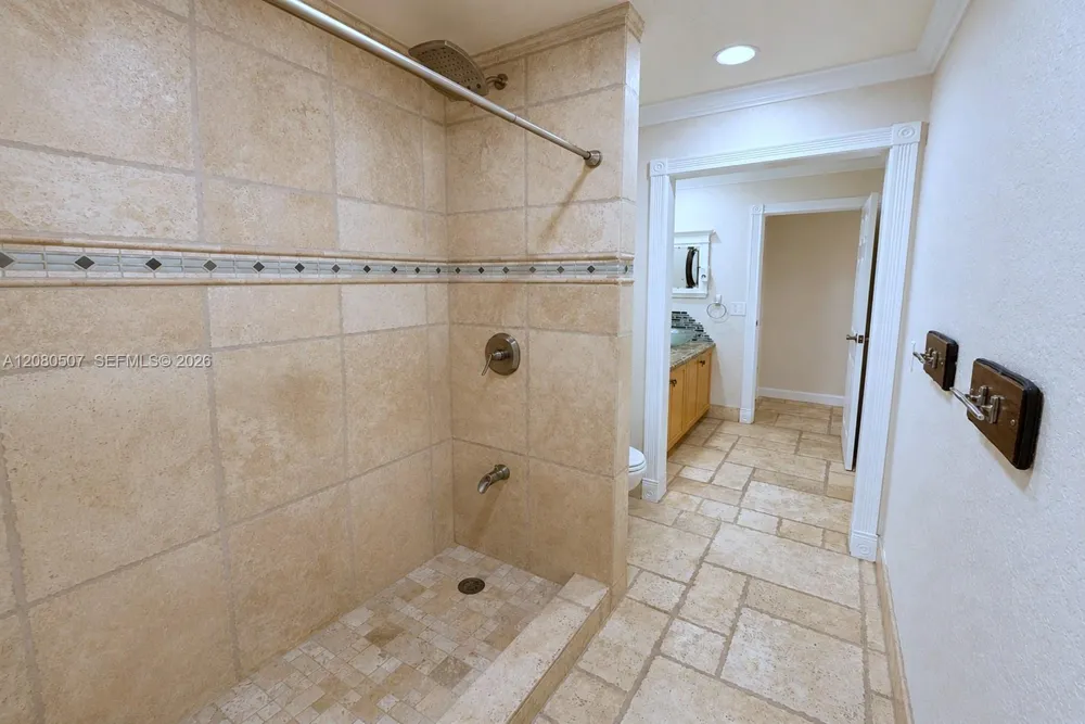 2811 SW 82nd Way Davie, FL 33328