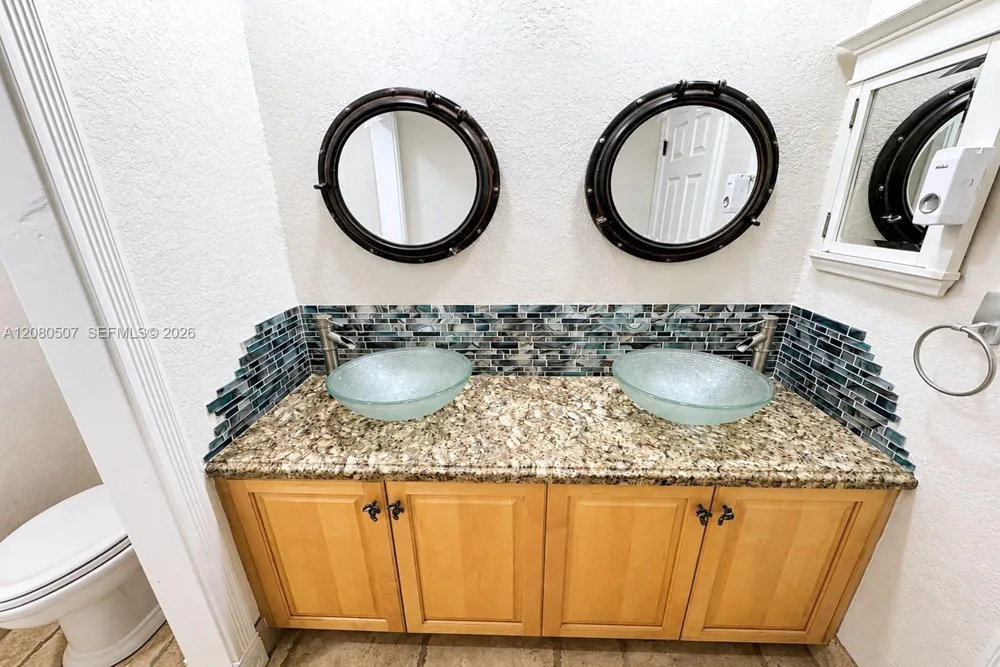 2811 SW 82nd Way Davie, FL 33328