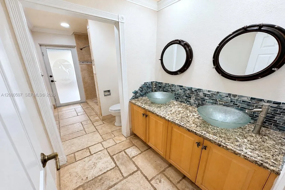 2811 SW 82nd Way Davie, FL 33328