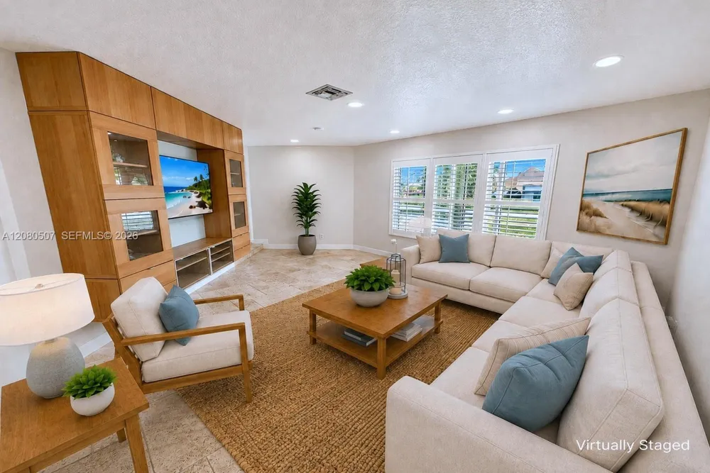 2811 SW 82nd Way Davie, FL 33328