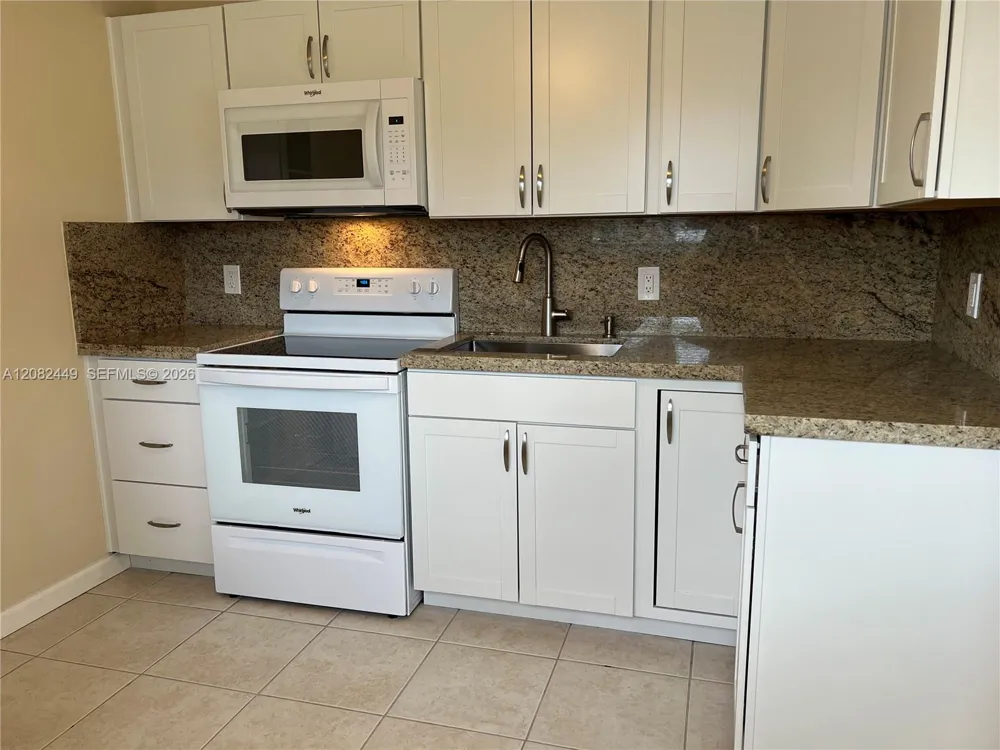 6241 SW 38th Ct Davie, FL 33314
