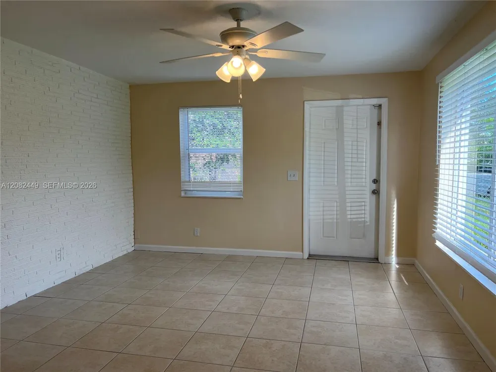 6241 SW 38th Ct Davie, FL 33314