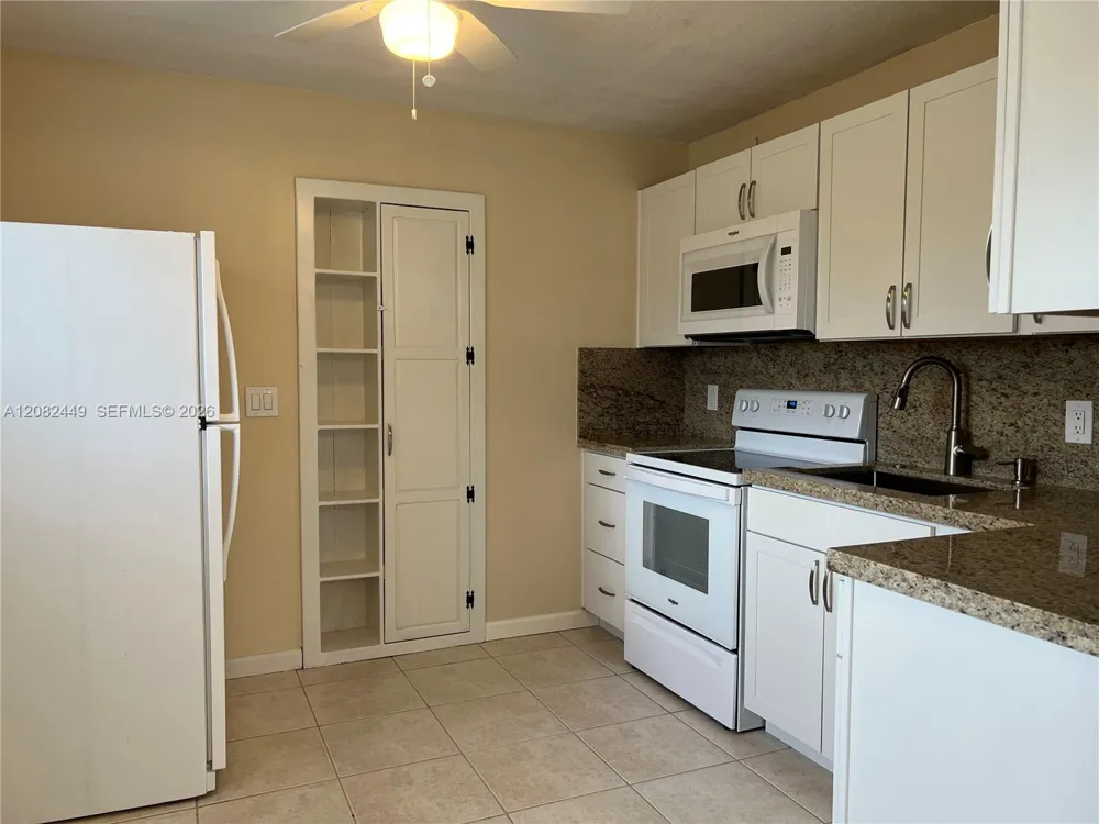 6241 SW 38th Ct Davie, FL 33314