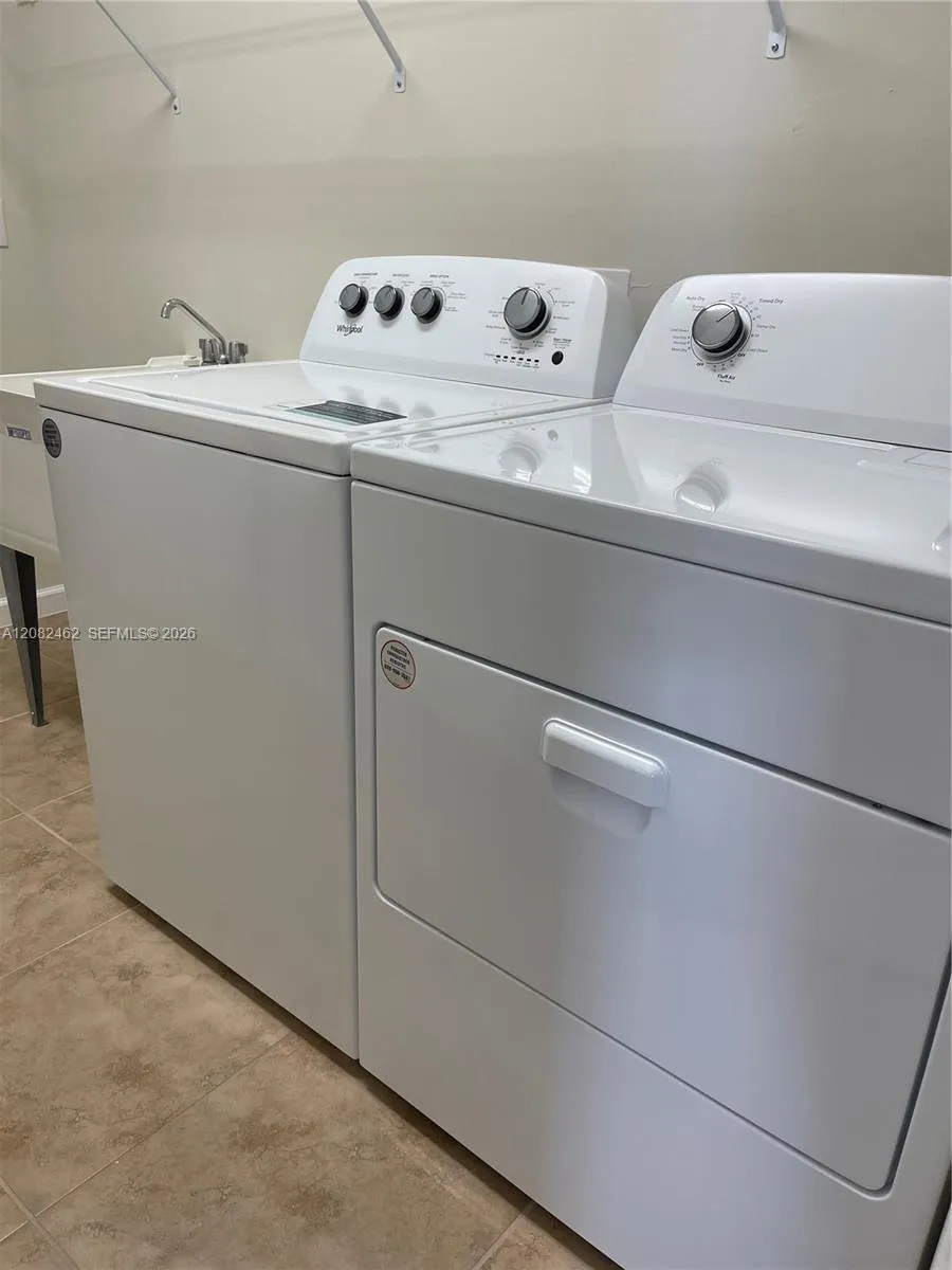 3932 Black Eagle Lane Fort Myers, FL 33966