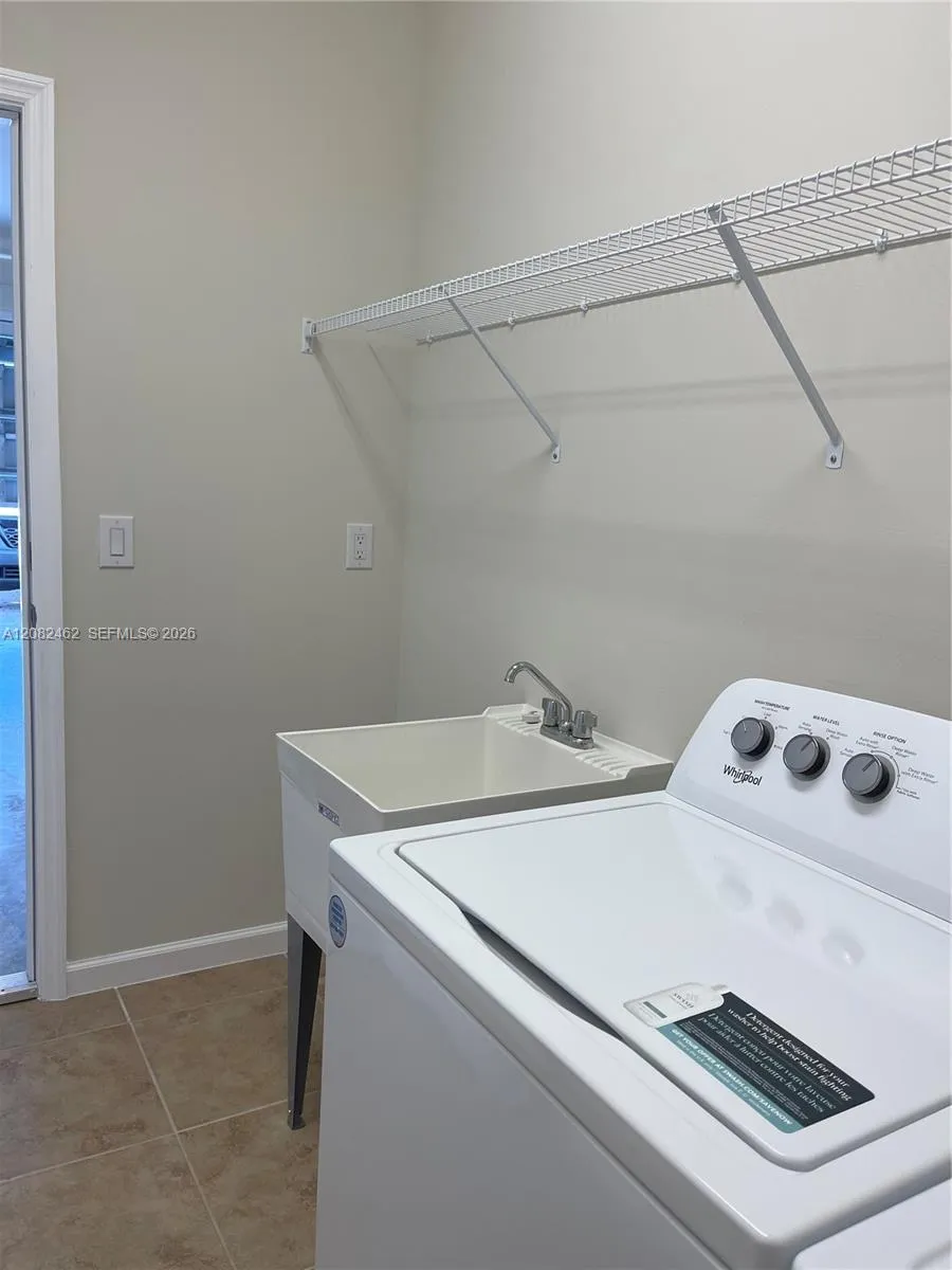 3932 Black Eagle Lane Fort Myers, FL 33966