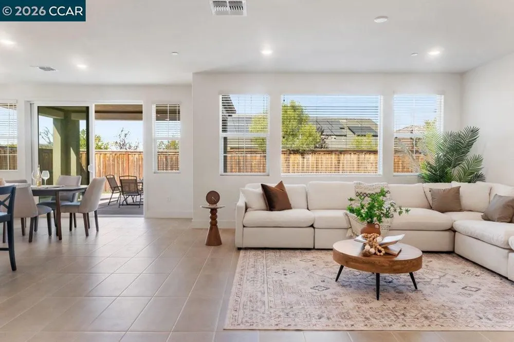 6738 Verbena St Tracy, CA 95377