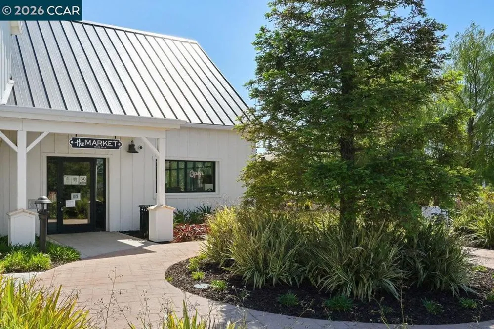 6738 Verbena St Tracy, CA 95377