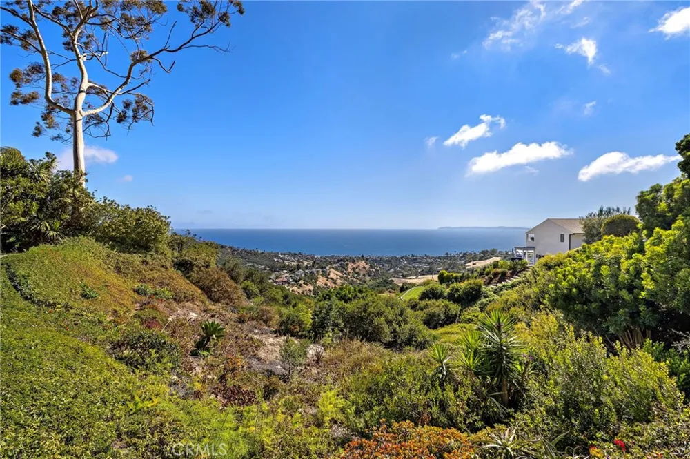 2869 Zell Drive Laguna Beach, CA 92651