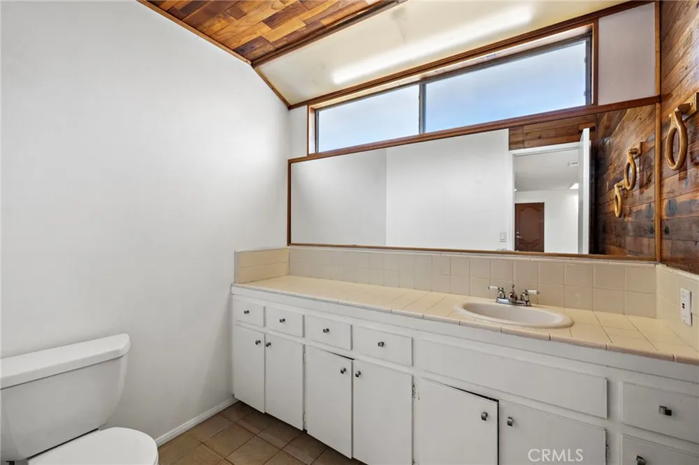 2869 Zell Drive Laguna Beach, CA 92651