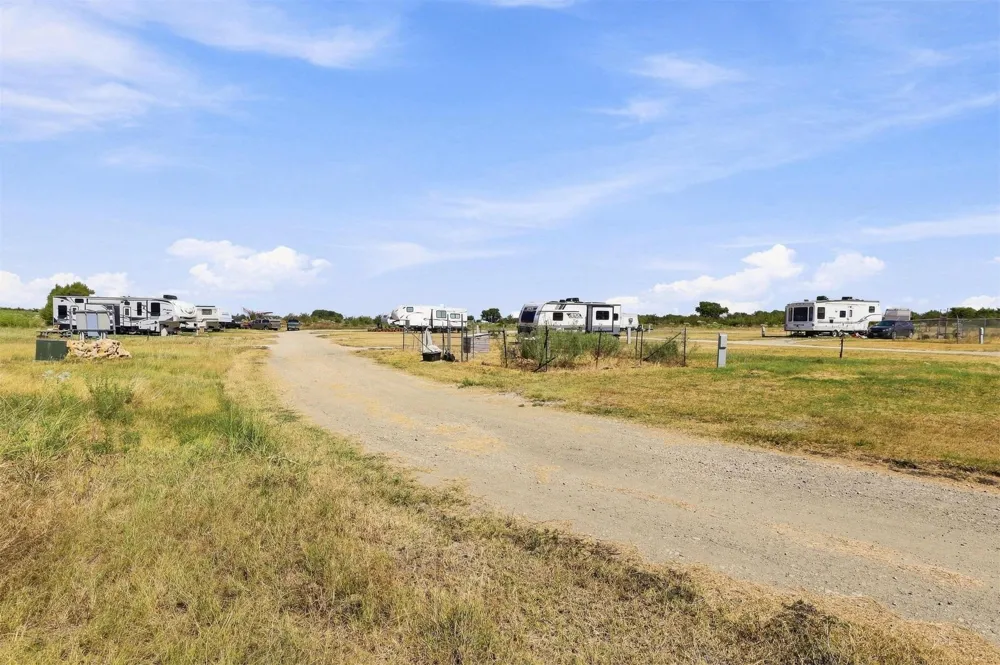 10699 Hwy 377 Kingston, OK 73439