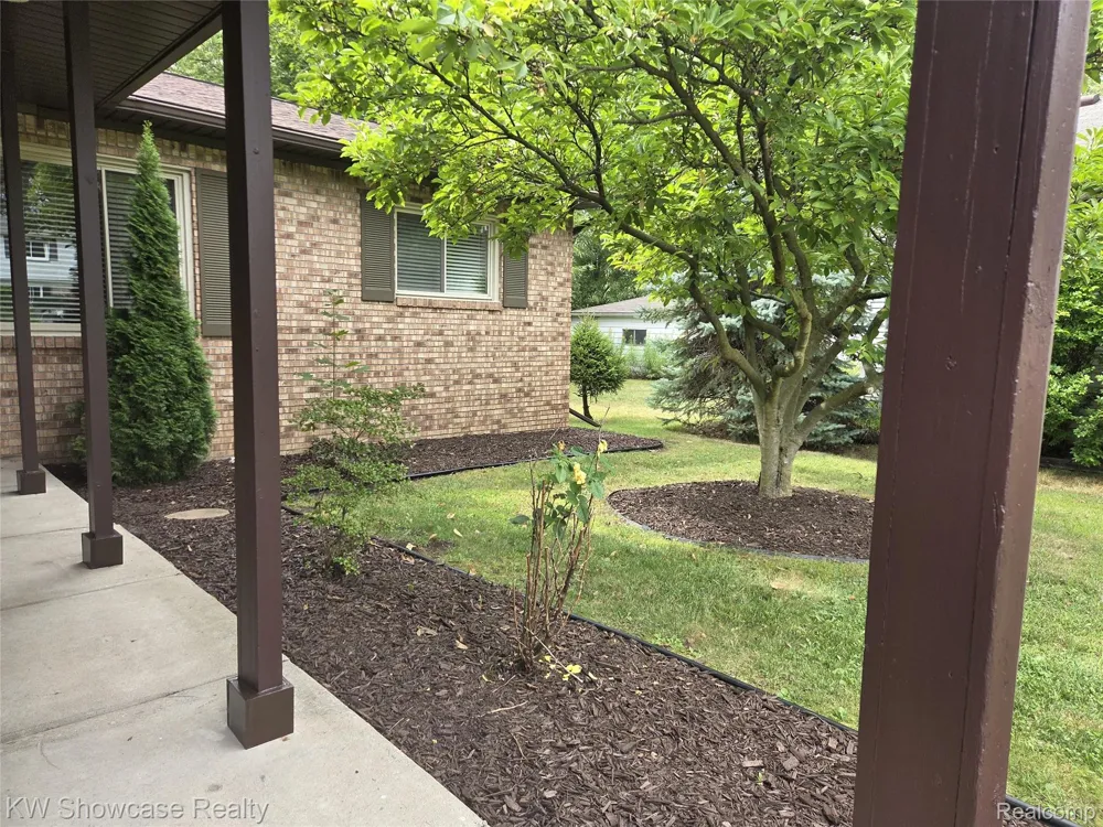 2056 Brookfield Street Canton Charter Township, MI 48188