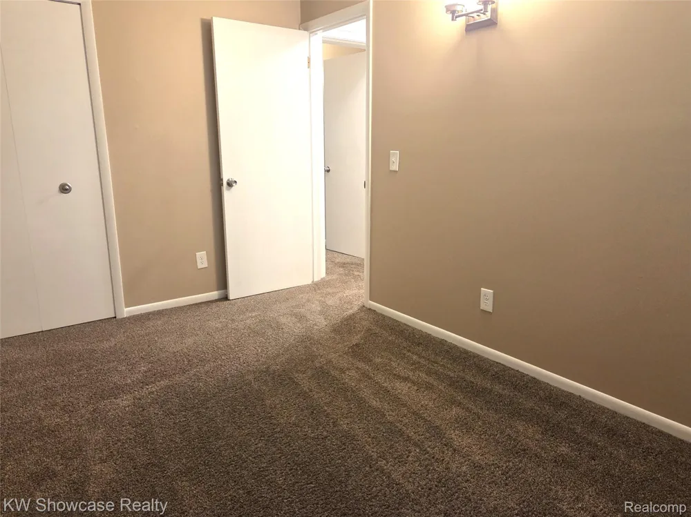 2056 Brookfield Street Canton Charter Township, MI 48188
