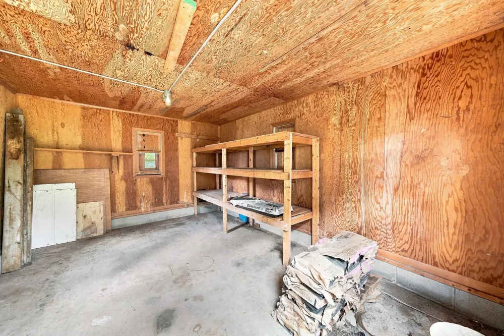2061 S Green Road Lake Township, MI 49651
