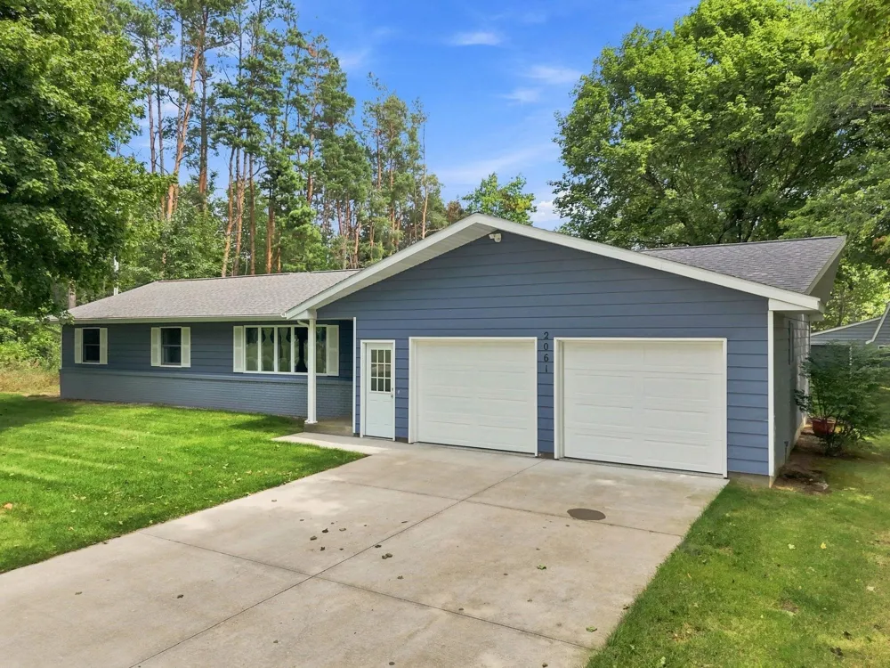 2061 S Green Road Lake Township, MI 49651