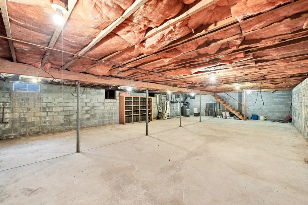2061 S Green Road Lake Township, MI 49651
