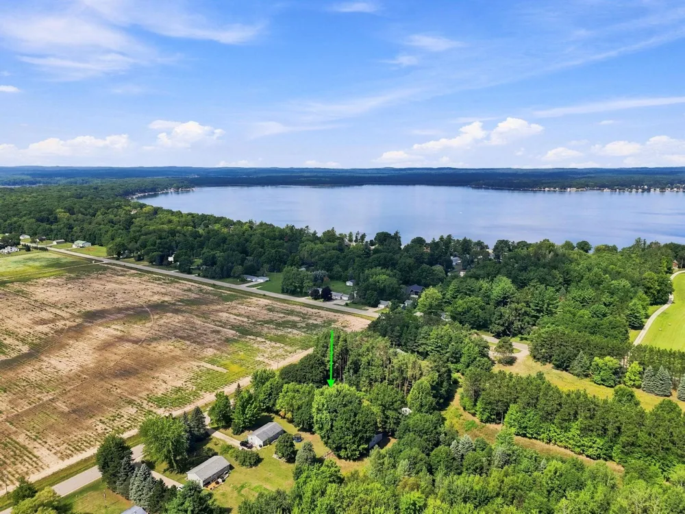 2061 S Green Road Lake Township, MI 49651