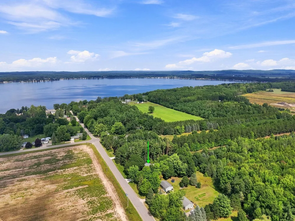 2061 S Green Road Lake Township, MI 49651