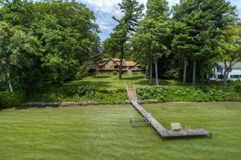 3706 Manitou Trail