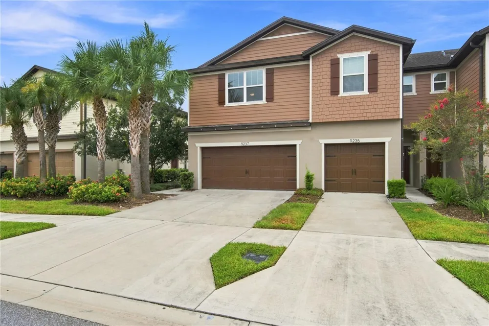 9237 HILLCROFT DRIVE Riverview, FL 33578