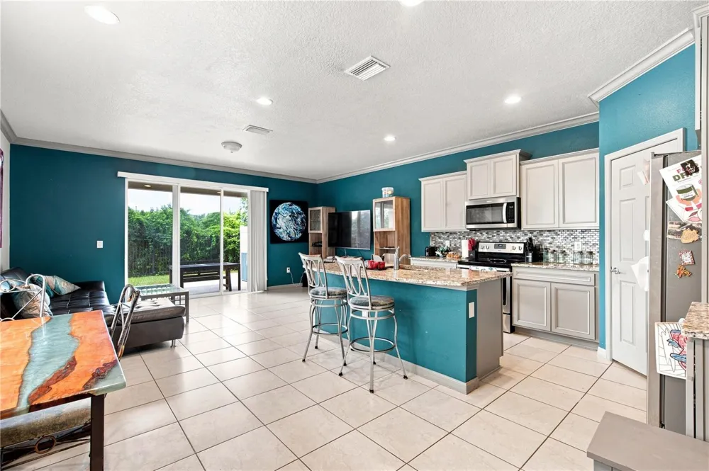 9237 HILLCROFT DRIVE Riverview, FL 33578