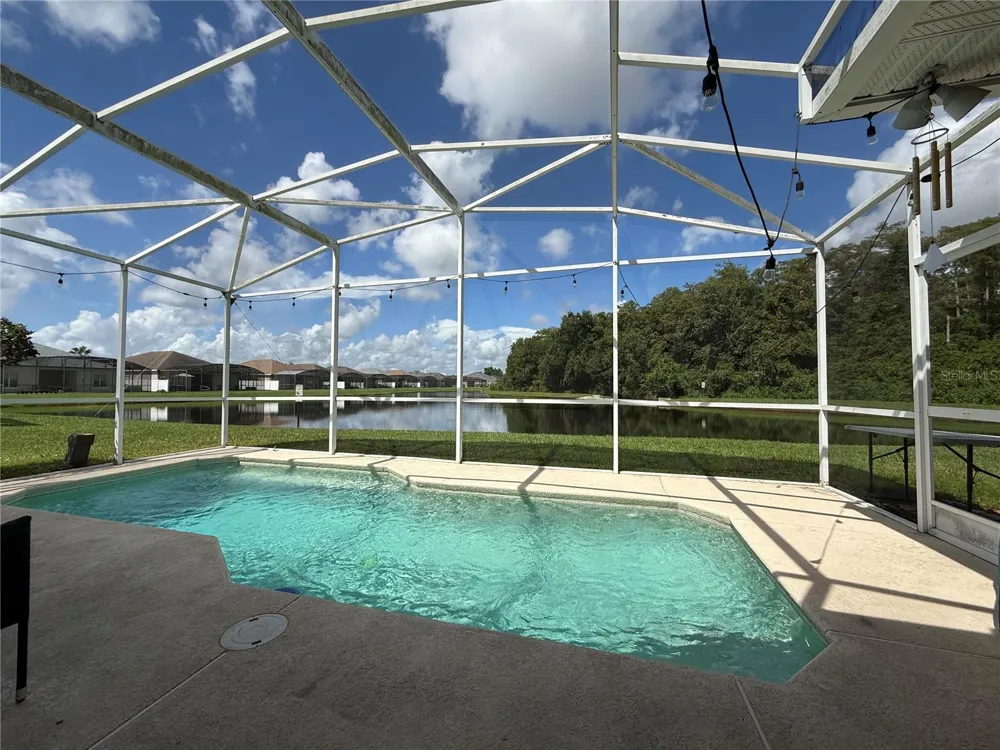 158 MAGIC LANDINGS BOULEVARD Kissimmee, FL 34744
