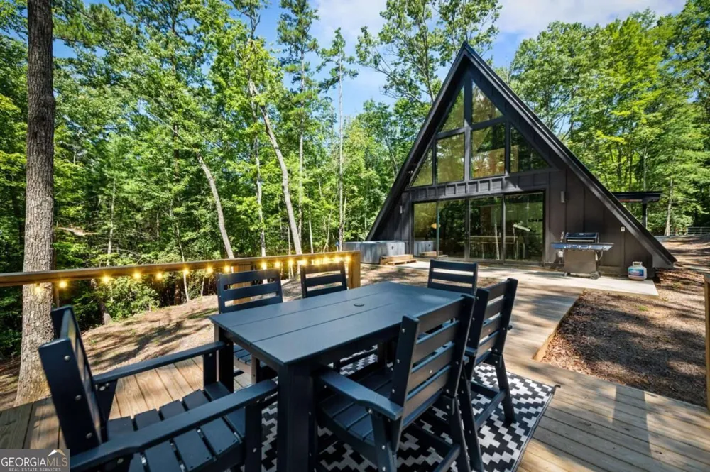 223 Laurel TRCE Blue Ridge, GA 30513