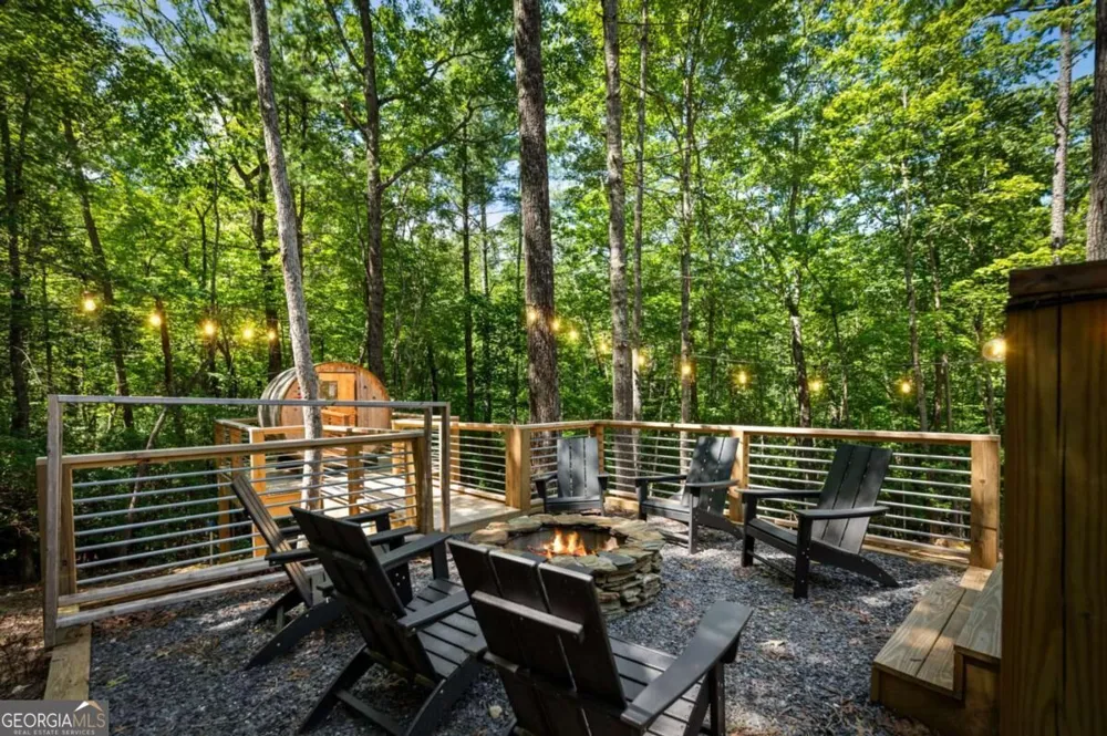 223 Laurel TRCE Blue Ridge, GA 30513