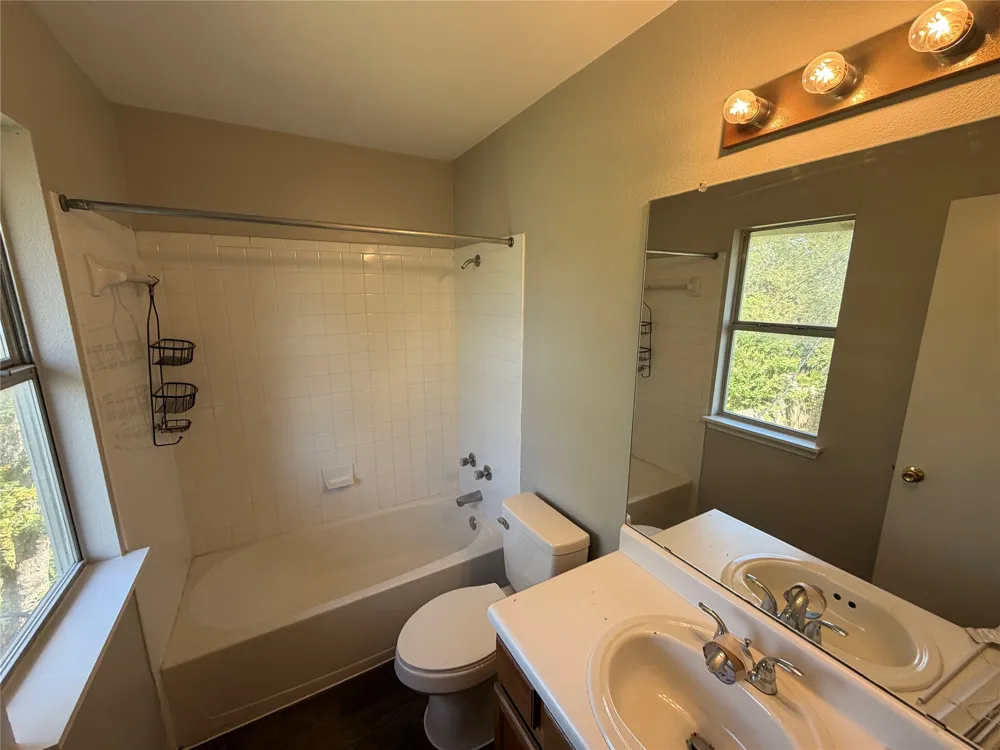 6712 Gold Moss Cove Austin, TX 78745